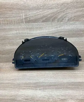 Mercedes-Benz ML W163 Speedometer (instrument cluster) A1635404111