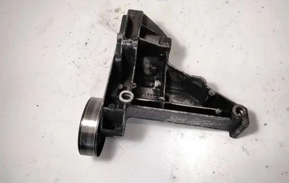 BMW 5 E39 Engine mounting bracket 11162245747