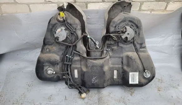 Ford Explorer Fuel tank DA839002AF