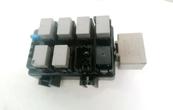 Subaru Legacy Fuse box set E11020100