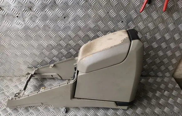 Volvo XC90 Armrest 3409363 8674913 B39980348