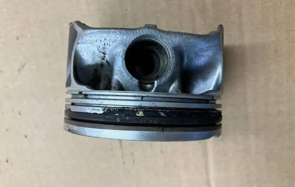 Mercedes-Benz C W205 Piston A2741517