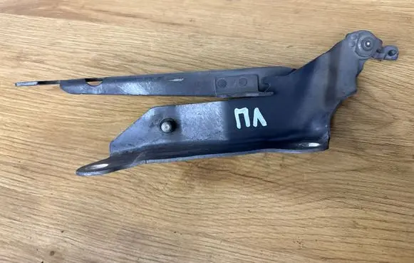 Volvo XC90 Engine bonnet/hood hinges 