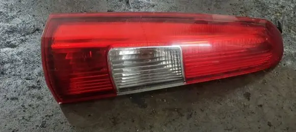 Volvo V70 Rear/tail lights 9154493