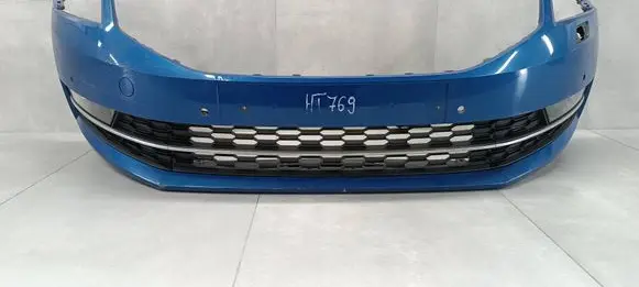 Skoda Octavia Mk3 (5E) Front bumper 5E0807221N