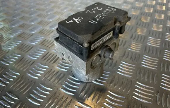 Nissan Almera N16 ABS Pump 0265800334 39127M049