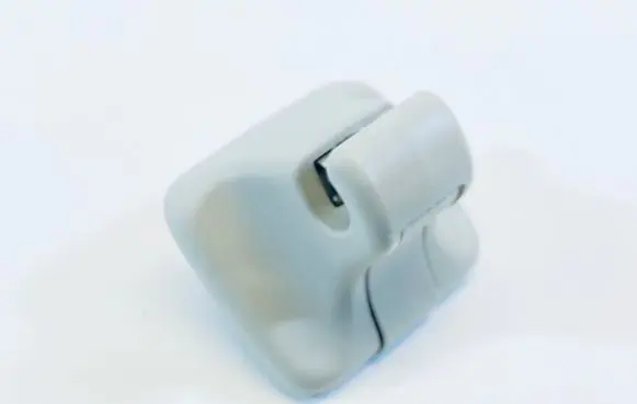 Sun visor clip/hook/bracket