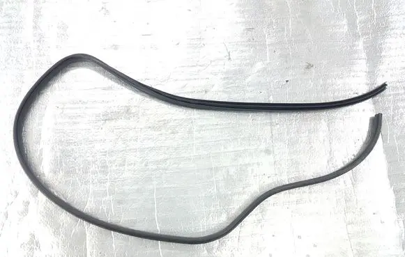 Subaru Legacy Front door rubber seal