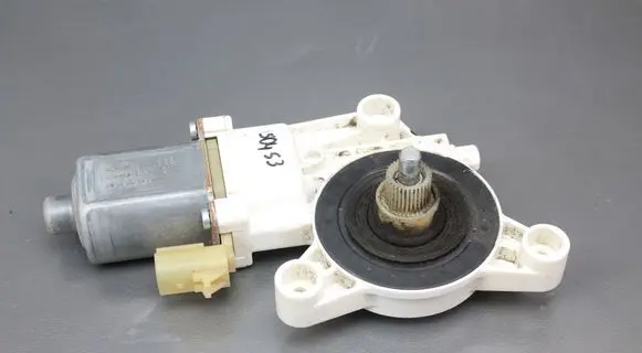 Dodge Grand Caravan Rear door window regulator motor 0130822334 3018076D