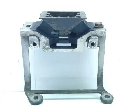 Opel Movano B Gearbox mounting bracket 112225095R