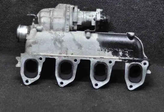 Ford Focus Intake manifold 4M5G9424CC