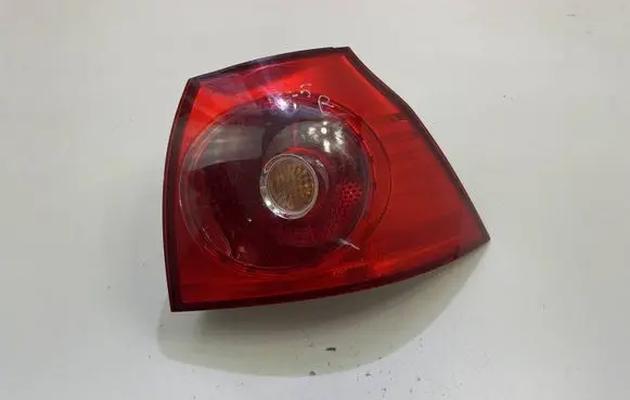 Volkswagen Golf V Rear/tail lights