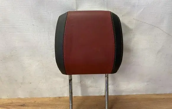 Land Rover Range Rover Evoque L538 Front seat headrest
