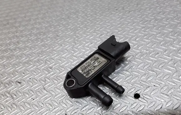 Volkswagen PASSAT B6 Air pressure sensor 076906051A