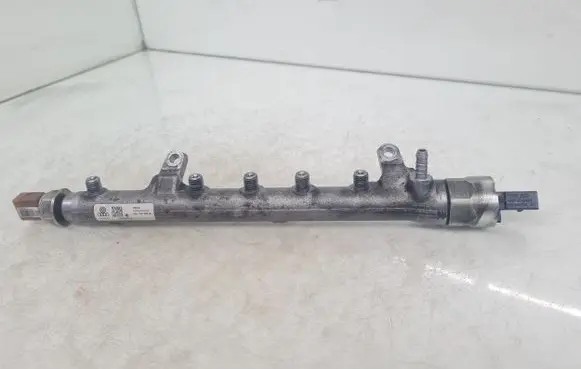 Skoda Superb B6 (3T) Fuel main line pipe 03L130089B 03L130764A 122540656