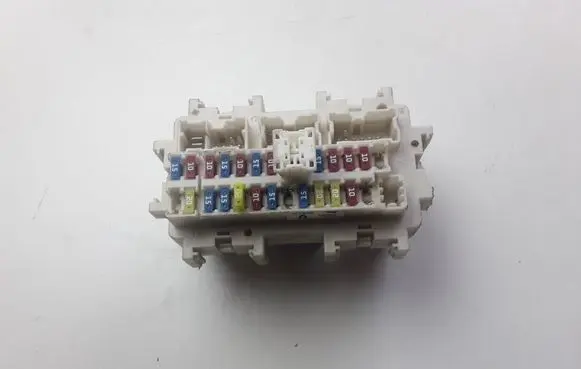 Infiniti M Y51 Fuse module C12781MA0B