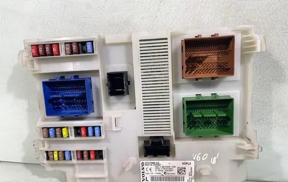Volvo V60 Fuse module 31412969aa