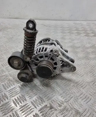 KIA Sportage Generator/alternator 373002U200 61005074 135V150A