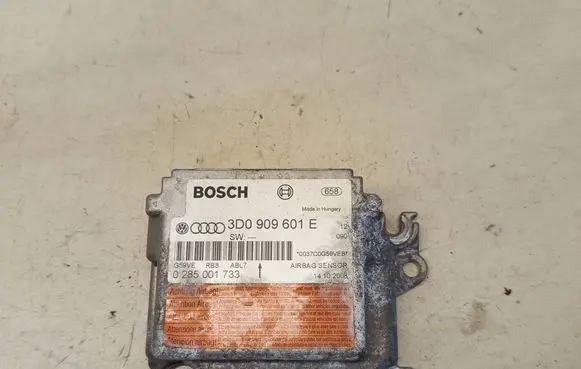 Volkswagen Phaeton Airbag control unit/module 3D0909601E 0037C0G59V
