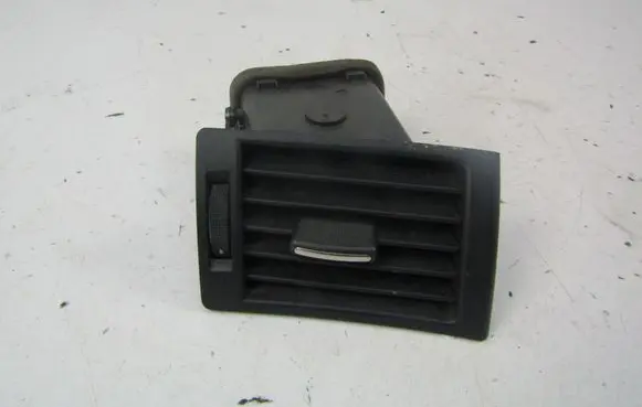 Audi A4 S4 B7 8E 8H Dash center air vent grill 