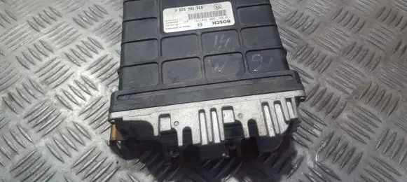 Volkswagen Golf III Engine control unit/module 030906026K