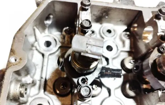 Subaru Legacy Fuel injector