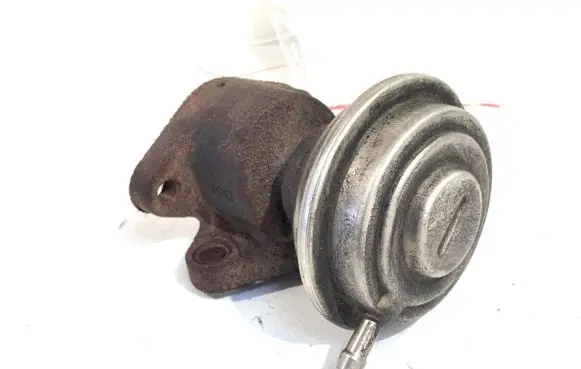 Volkswagen PASSAT B5.5 EGR valve 059131503