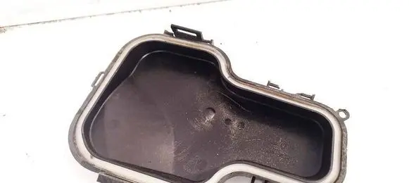 BMW 3 E90 E91 Headlight/headlamp dust cover 