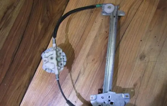 Mitsubishi Space Star Sliding door window regulator with motor