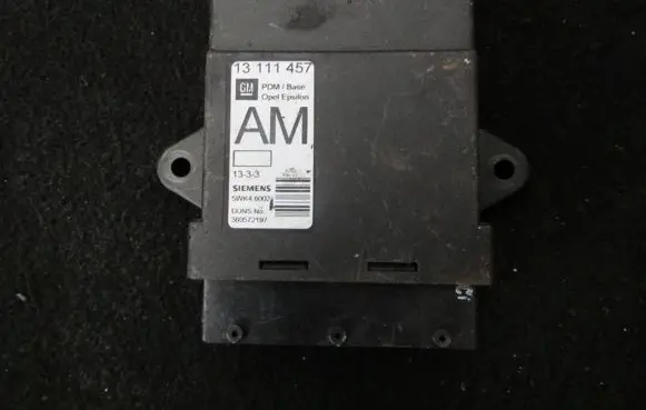 Opel Vectra C Door control unit/module 13111457 5WK46002