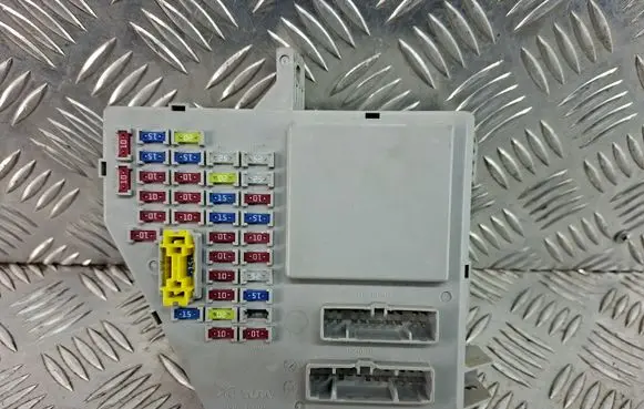 KIA Soul Fuse box set 919502K233