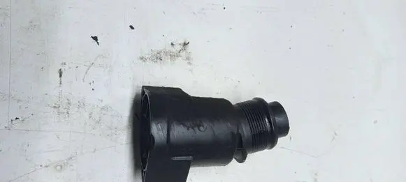 Volkswagen Caddy Turbo air intake inlet pipe/hose 03L131111J 322089