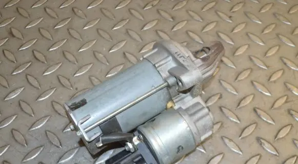 BMW 5 F10 F11 Starter motor 7616500