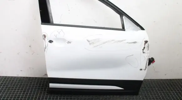 Opel Mokka B Front door