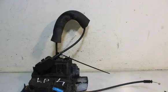 Renault Laguna III Front door lock 09101L