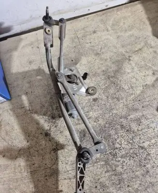 Volvo S80 Front wiper linkage and motor 9171901 404606