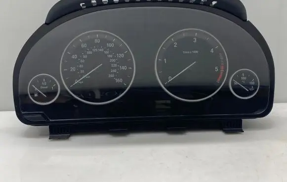 BMW X3 F25 Speedometer (instrument cluster) 220705405 926518101 8000053402