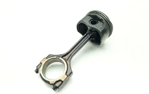 Volvo V50 Piston with connecting rod B4164S3