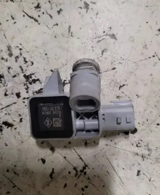 Renault Latitude (L70) Airbag deployment crash/impact sensor 988310002R
