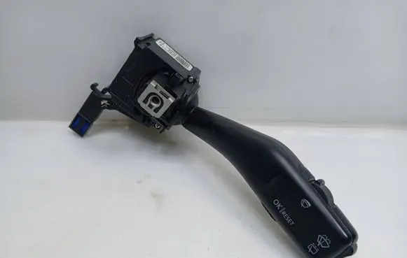 Volkswagen Golf V Wiper switch 1K0953519AKAS 1K0953519A