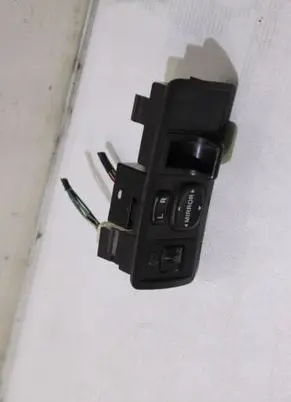 Toyota Corolla Verso E121 Wing mirror switch 183574