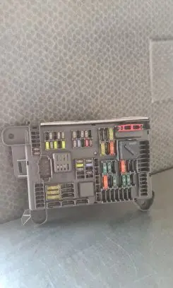 BMW X6 E71 Fuse box set 693168704 6931687