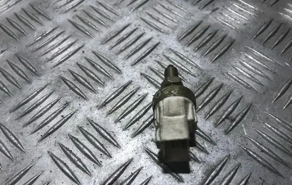 Peugeot 207 Brake pedal sensor switch