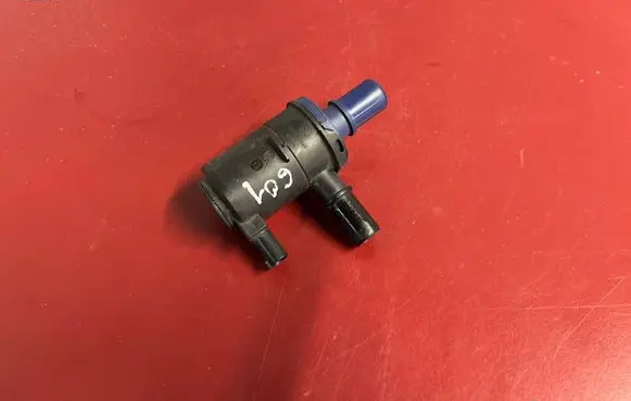 BMW X3 G01 Vacuum valve 7441219