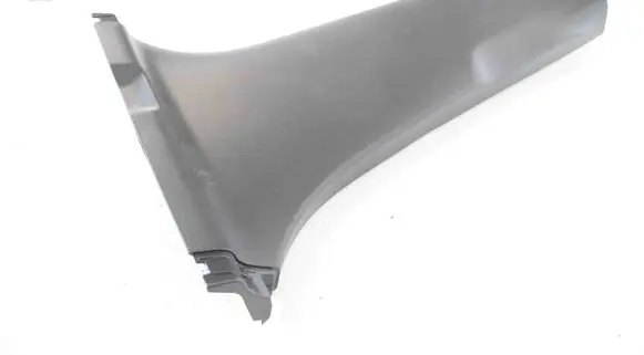 (B) pillar trim (bottom)