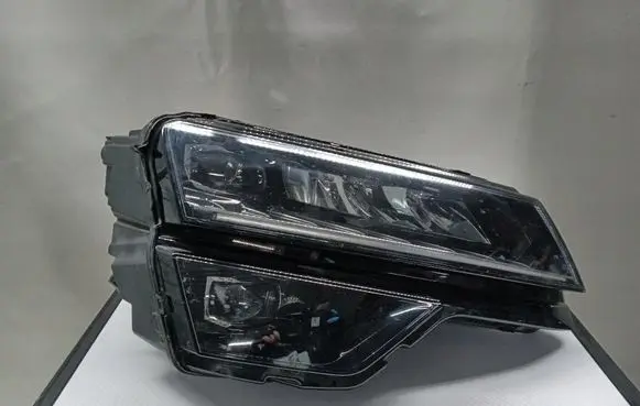 Skoda Karoq Headlight/headlamp
