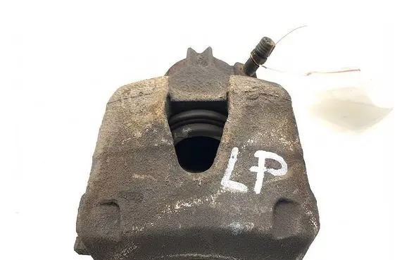 Volkswagen Polo VI Front brake caliper