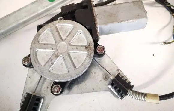 Volkswagen Fox Front door window regulator motor