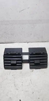 Suzuki SX4 Dash center air vent grill 7361079J00