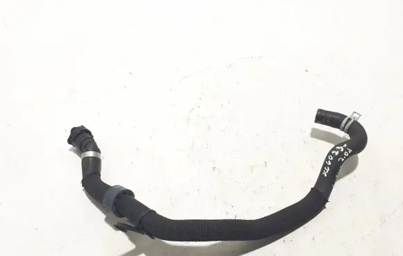 Volvo XC60 Engine coolant pipe/hose 32252970